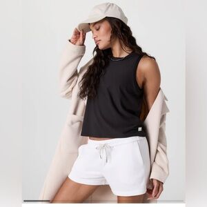 Vuori black energy tank